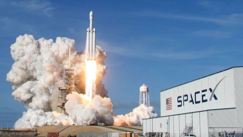 SpaceX’in Halka Arzı: Kontrolü Elinde Tutmaya Odaklı Karar ve Oy Hakkı Stratejisi