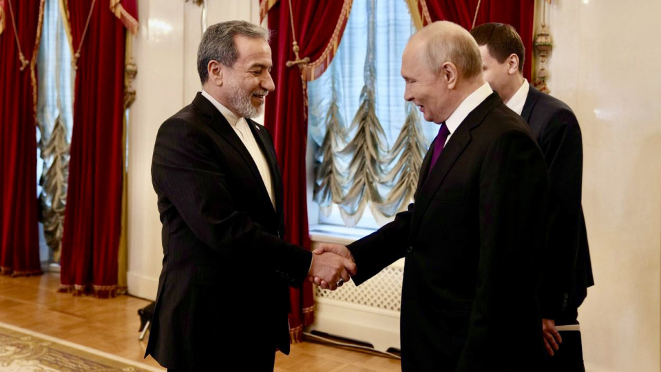 St. Petersburg’da Putin-Erakçi Görüşmesi: İranla Stratejik İş Birliği Vurgusu