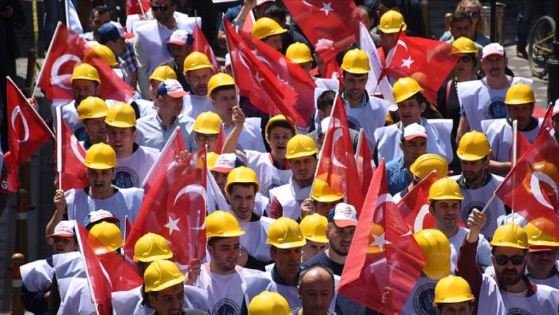 Türkiye’nin Emek Gücüne Adanmış 1 Mayıs Mesajları ve Kutlama