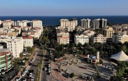Antalya Konut Sitesinde Aidat Krizi: Mahkemeye Taşınan Tartışmalı Artış ve Ek Ödeme Talepleri