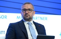 BIS Yıllık Konferansında TCMB Başkanı Karahan’ın Bölünmüş Küresel Ekonomide Tasarruf ve İletişim Yaklaşımı