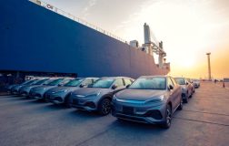 BYD Türkiye’deki Yatırım Kararı: Üretim Gecikmesi ve Gelecek Perspektifleri