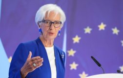 ECB Yetkilileri: Enflasyonda Riskler Devam Ederken Faiz Artışları Sınırlı Kalabilir