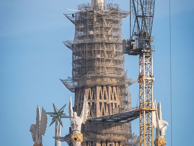 Sagrada Familia'da Yapısal Dönüm Noktası: LOCTITE EA 9497 ile Taş ve Çelik Birlikteliği