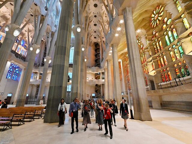 Sagrada Familia'da Yapısal Dönüm Noktası: LOCTITE EA 9497 ile Taş ve Çelik Birlikteliği