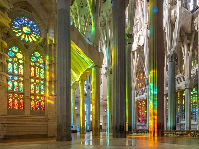 Sagrada Familia'da Yapısal Dönüm Noktası: LOCTITE EA 9497 ile Taş ve Çelik Birlikteliği