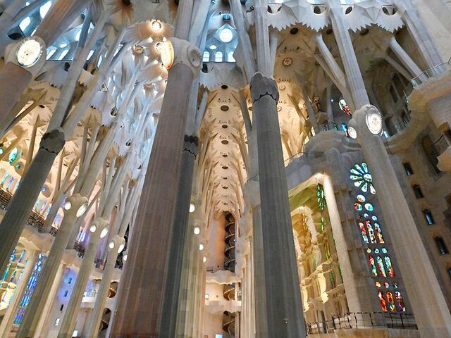 Sagrada Familia'da Yapısal Dönüm Noktası: LOCTITE EA 9497 ile Taş ve Çelik Birlikteliği