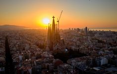 Sagrada Familia’da Yapısal Dönüm Noktası: LOCTITE EA 9497 ile Taş ve Çelik Birlikteliği