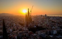 Sagrada Familia’da Yapısal Dönüm Noktası: LOCTITE EA 9497 ile Taş ve Çelik Birlikteliği
