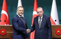 Türkiye-Polonya Başbaşa Görüşmesi: Stratejik İşbirliği ve Bölgesel Gündemler