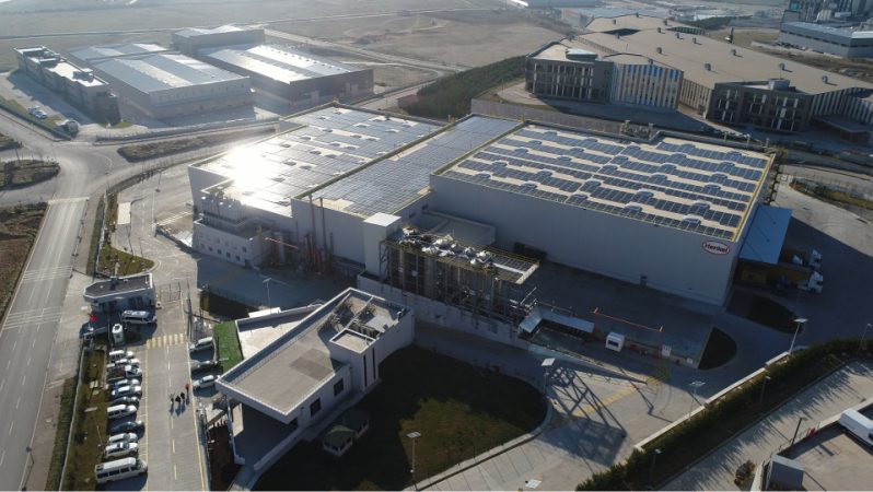 Türkiye ve Hindistan’da Karbon Nötr Üretim: Henkel’in Elektrifikasyon ve Yenilenebilir Enerji Yolculuğu