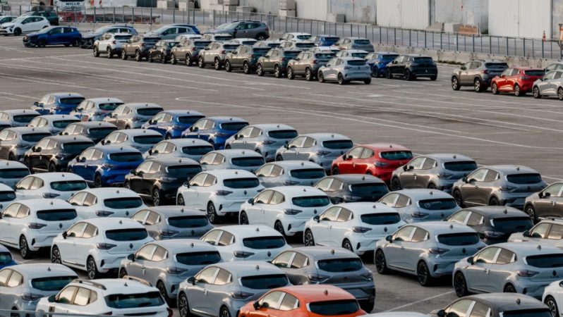 Türkiye’de Yılın Otomobili 2026 Sonuçları: Renault Clio Zirvede, BMW iX3 ve T10F Sıralamada İleride
